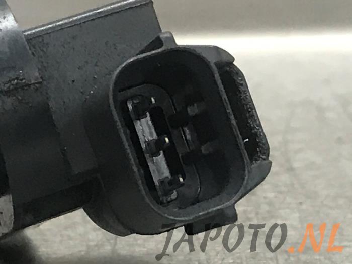Nockenwelle Sensor van een Mitsubishi Outlander (GF/GG) 2.0 16V PHEV 4x4 2013