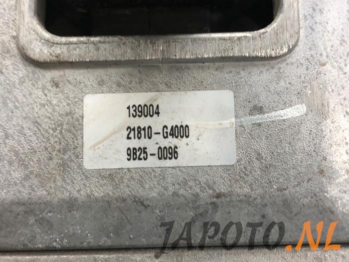 Soporte de motor de un Hyundai Kona (OS) 1.0 T-GDI 12V 2019