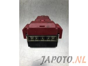 Używane Biegun akumulator Nissan Micra (K13) 1.2 12V DIG-S Cena € 29,95 Procedura marży oferowane przez Japoto Parts B.V.
