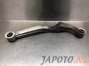Used Rear upper wishbone, left Nissan Qashqai (J10) 2.0 16V Price on request offered by Japoto Parts B.V.