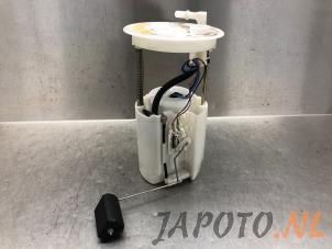 Used Petrol pump Suzuki Swift (ZA/ZC/ZD) 1.6 Sport VVT 16V Price € 49,95 Margin scheme offered by Japoto Parts B.V.