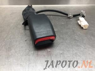 Used Rear seatbelt buckle, left Hyundai iX20 (JC) 1.6i 16V Price on request offered by Japoto Parts B.V.