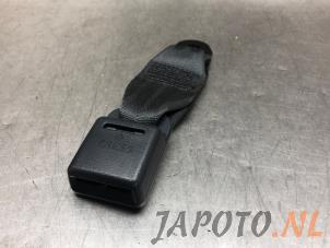 Used Rear seatbelt buckle, centre Hyundai iX20 (JC) 1.6i 16V Price on request offered by Japoto Parts B.V.