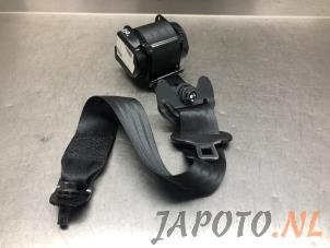 Usagé Ceinture de sécurité arrière droite Hyundai iX20 (JC) 1.6i 16V Prix € 49,95 Règlement à la marge proposé par Japoto Parts B.V.
