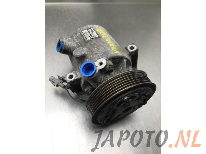Usagé Compresseur de clim Mitsubishi Space Star (A0) 1.2 12V Prix € 52,45 Règlement à la marge proposé par Japoto Parts B.V.