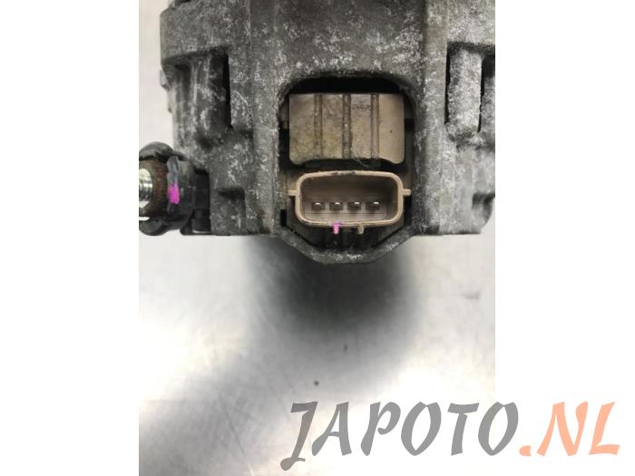 Dynamo from a Mitsubishi Space Star (A0) 1.2 12V 2015
