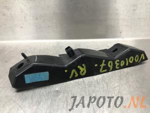 Używane Wspornik zderzaka prawy przód Toyota Aygo (B10) 1.0 12V VVT-i Cena € 14,95 Procedura marży oferowane przez Japoto Parts B.V.