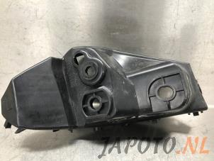 Used Front bumper bracket, left Daihatsu Sirion 2 (M3) 1.3 16V DVVT Price € 14,95 Margin scheme offered by Japoto Parts B.V.