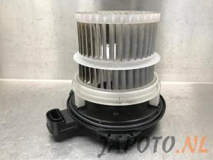 Used Heating and ventilation fan motor Toyota Prius (ZVW5) 1.8 16V Hybrid Price € 124,95 Margin scheme offered by Japoto Parts B.V.