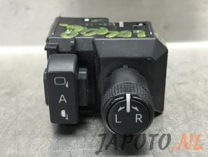 Used Mirror switch Toyota Prius (ZVW5) 1.8 16V Hybrid Price on request offered by Japoto Parts B.V.