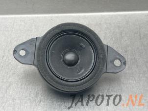 Used Speaker Toyota Prius (ZVW5) 1.8 16V Hybrid Price on request offered by Japoto Parts B.V.