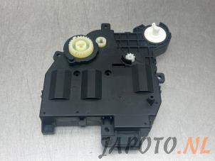 Used Tank flap lock motor Toyota Prius (ZVW5) 1.8 16V Hybrid Price on request offered by Japoto Parts B.V.