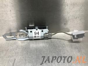 Used GPS antenna Toyota Prius (ZVW5) 1.8 16V Hybrid Price on request offered by Japoto Parts B.V.