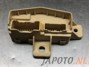 Używane Zekering Hyundai i30 Wagon (PDEF5) 1.6 CRDi 16V VGT Cena € 39,95 Procedura marży oferowane przez Japoto Parts B.V.