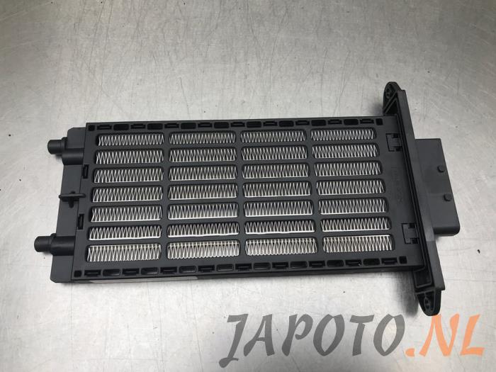 Heating element from a Hyundai i30 Wagon (PDEF5) 1.6 CRDi 16V VGT 2018