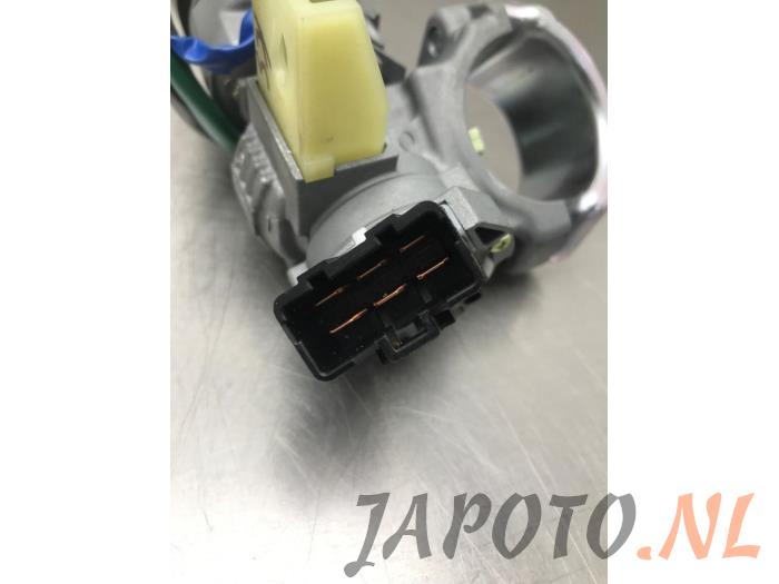 Ignition lock + computer from a Hyundai i30 Wagon (PDEF5) 1.6 CRDi 16V VGT 2018