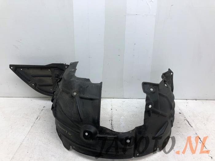 Usados Protector interno Mazda CX-3 (DJ/DK) 1.5 Skyactiv D 105 16V Precio € 26,20 Norma de margen ofrecido por Japoto Parts B.V.