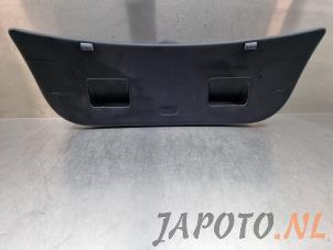 Gebrauchte Verkleidung Heckklappe Kia Rio IV (YB) 1.0i T-GDi 100 12V Preis € 49,95 Margenregelung angeboten von Japoto Parts B.V.