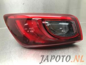 Używane Tylne swiatlo pozycyjne lewe Mazda CX-3 1.5 Skyactiv D 105 16V Cena € 125,00 Procedura marży oferowane przez Japoto Parts B.V.