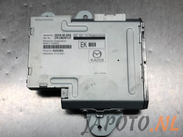 Navigeringsmodul från en Mazda CX-3 (DJ/DK) 1.5 Skyactiv D 105 16V 2015