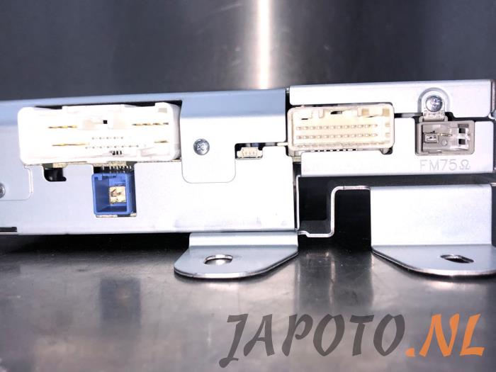 Navigeringsmodul från en Mazda CX-3 (DJ/DK) 1.5 Skyactiv D 105 16V 2015