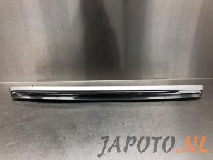 Used Tailgate handle Toyota Corolla Verso (R10/11) 2.2 D-4D 16V Price on request offered by Japoto Parts B.V.