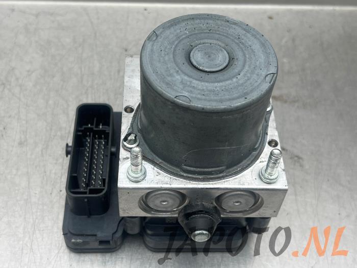 Used ABS pump Mazda CX-3 (DJ/DK) 1.5 Skyactiv D 105 16V Price € 103,95 Margin scheme offered by Japoto Parts B.V.