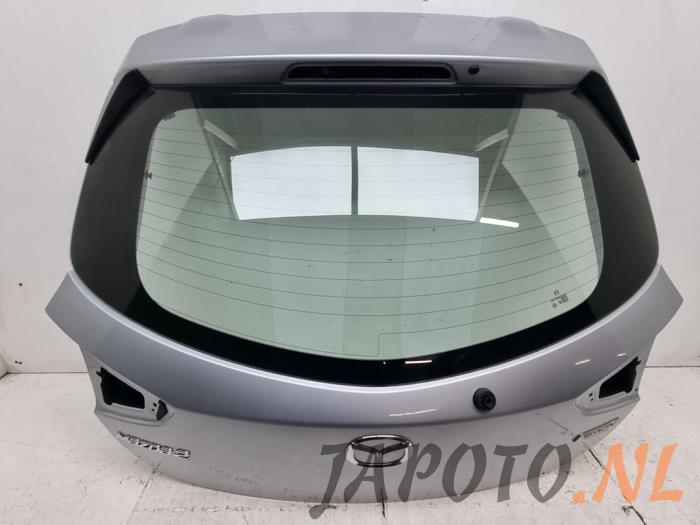 Portón trasero de un Mazda 2 (DJ/DL) 1.5 SkyActiv-G 90 2018