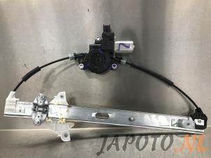 Usagé Mécanique vitre 4portes avant droite Mazda 2 (DJ/DL) 1.5 SkyActiv-G 90 Prix € 49,95 Règlement à la marge proposé par Japoto Parts B.V.