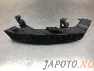 Used Front bumper bracket, right Kia Picanto (TA) 1.0 12V Price € 14,95 Margin scheme offered by Japoto Parts B.V.