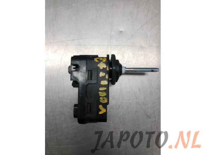 Używane Silnik reflektora Kia Rio III (UB) 1.2 CVVT 16V Cena € 20,95 Procedura marży oferowane przez Japoto Parts B.V.
