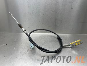 Używane Linka hamulca recznego Mazda 2 (DJ/DL) 1.5 SkyActiv-G 90 Cena € 24,95 Procedura marży oferowane przez Japoto Parts B.V.