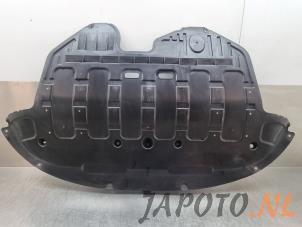 Gebrauchte Schutzblech Boden Kia Sportage (SL) 1.6 GDI 16V 4x2 Preis € 59,95 Margenregelung angeboten von Japoto Parts B.V.