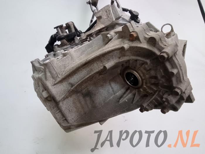 Gearbox from a Hyundai i30 Wagon (PDEF5) 1.6 CRDi 16V VGT 2018