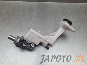 Używane Glówny cylinder hamulcowy Nissan X-Trail (T32) 1.6 DIG-T 16V Cena € 74,95 Procedura marży oferowane przez Japoto Parts B.V.