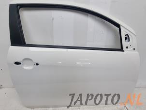 Usagé Portière 2portes droite Toyota Aygo (B40) 1.0 12V VVT-i Prix sur demande proposé par Japoto Parts B.V.