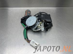 Używane Mechanizm zamka tylnej klapy Mitsubishi Outlander (GF/GG) 2.0 16V 4x2 Cena na żądanie oferowane przez Japoto Parts B.V.