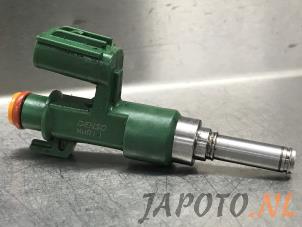 Gebrauchte Injektor (Benzineinspritzung) Toyota Yaris IV (P21/PA1/PH1) 1.5 12V Hybrid 115 Preis auf Anfrage angeboten von Japoto Parts B.V.