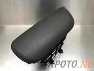 Gebrauchte Armlehne Toyota C-HR (X1,X5) 1.8 16V Hybrid Preis € 99,95 Margenregelung angeboten von Japoto Parts B.V.