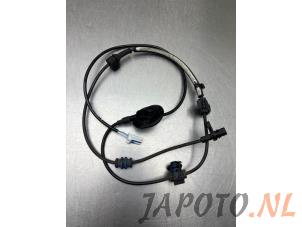 Usados Sensor ABS Mazda 2 (DJ/DL) 1.5 SkyActiv-G 90 Precio € 19,95 Norma de margen ofrecido por Japoto Parts B.V.