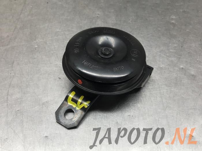 Używane Klakson Toyota RAV4 (A5) 2.5 Hybrid 16V AWD Cena € 20,95 Procedura marży oferowane przez Japoto Parts B.V.
