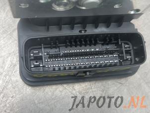 ABS Pumpe van een Toyota RAV4 (A5) 2.5 Hybrid 16V AWD 2023