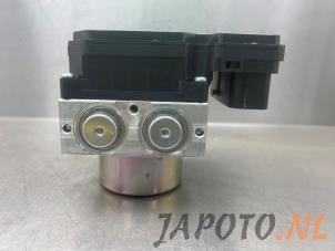 ABS Pumpe van een Toyota RAV4 (A5) 2.5 Hybrid 16V AWD 2023