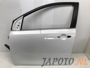 Używane Drzwi lewe przednie wersja 4-drzwiowa Kia Picanto (JA) 1.0 T-GDI 12V Cena € 350,00 Procedura marży oferowane przez Japoto Parts B.V.