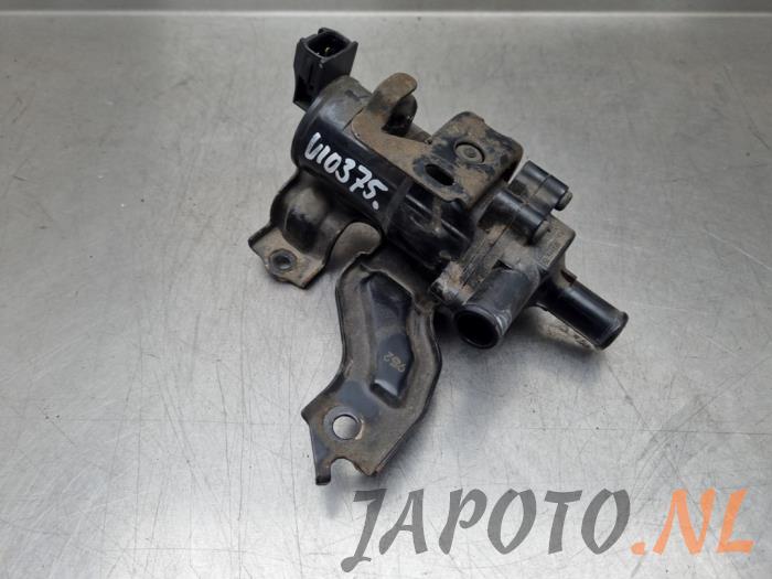 Begagnade Vattenpump Toyota Prius (NHW20) 1.5 16V Pris € 41,95 Marginaltabell erbjuds av Japoto Parts B.V.