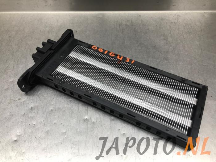 Używane Element grzewczy Kia Stonic (YB) 1.0i T-GDi 12V Cena € 36,70 Procedura marży oferowane przez Japoto Parts B.V.