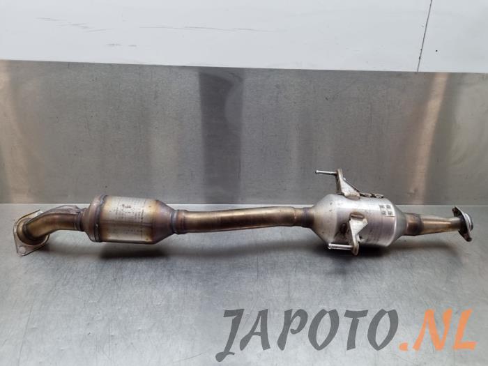 Gebrauchte Auspuff Mitteldämpfer Toyota Corolla (E21/EA1/EH1) 1.8 16V Hybrid Preis € 262,50 Margenregelung angeboten von Japoto Parts B.V.