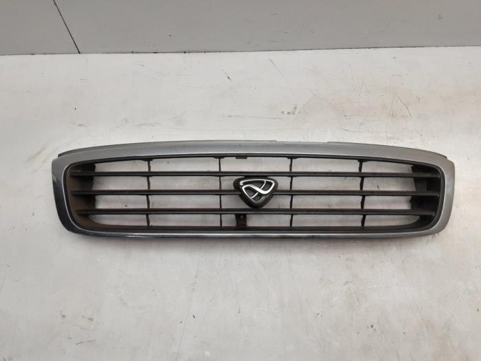 Begagnade Grill Mazda MPV (LV12/52) 2.5 TD LX,GLX 12V Pris € 10,45 Marginaltabell erbjuds av Japoto Parts B.V.