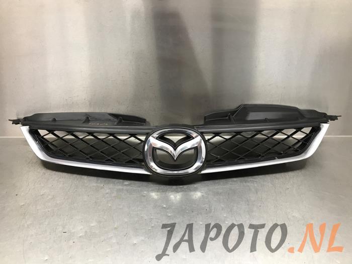 Używane Grill Mazda 5 (CR19) 2.0i 16V Cena € 26,25 Procedura marży oferowane przez Japoto Parts B.V.
