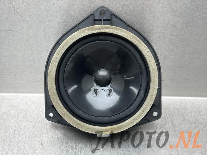 Używane Glosnik Lexus GS (..S19) 300 3.0 24V VVT-i Cena € 20,99 Procedura marży oferowane przez Japoto Parts B.V.
